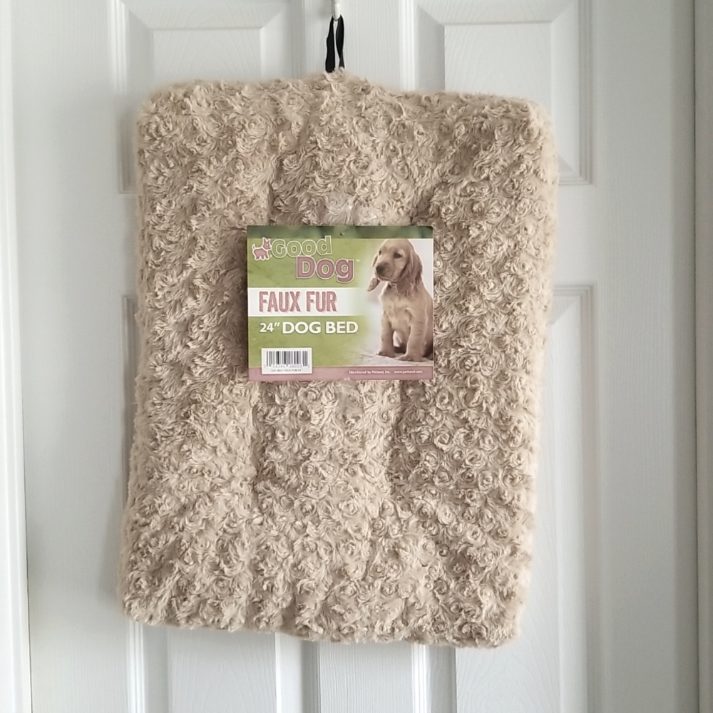 24" Faux Fur Dog Bed